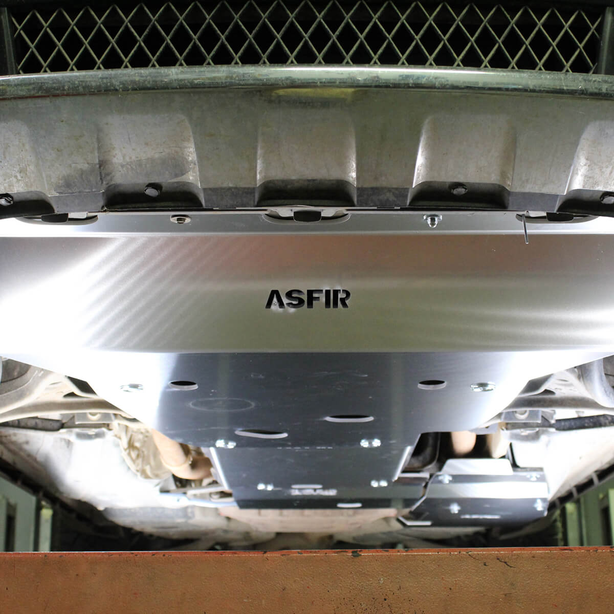 Jeep Grand Cherokee WK2 Front Bash Plate