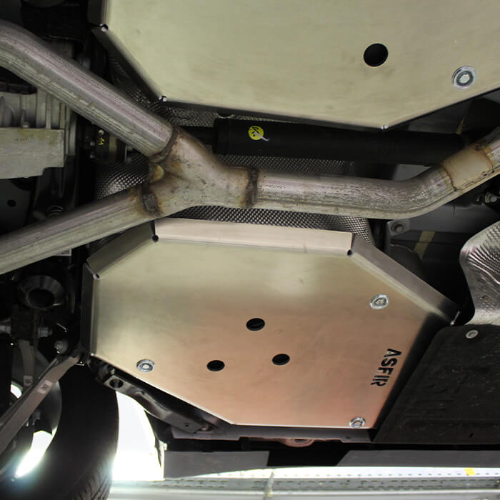 Jeep Grand Cherokee WL Fuel Tank Bash Plate