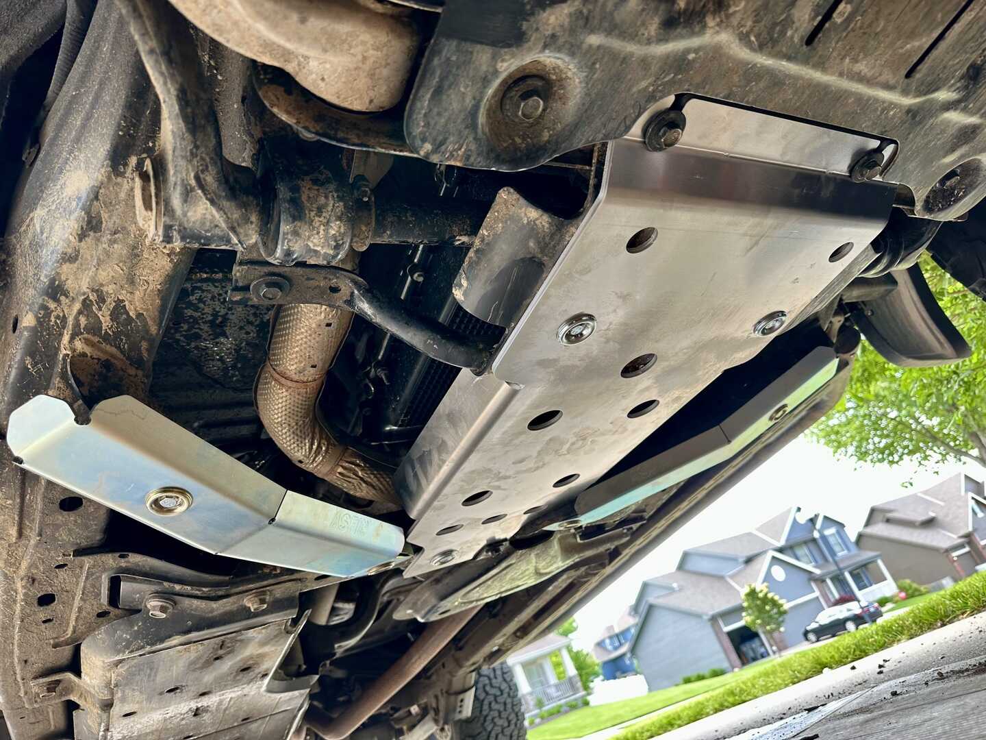 Ford Bronco Transmission Bash Plate | with Stabilizer Bar Disconnect