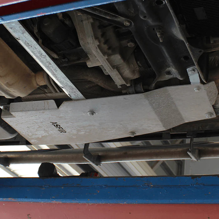 Jeep Grand Cherokee WK2 Fuel Pipeline Protector Bash Plate