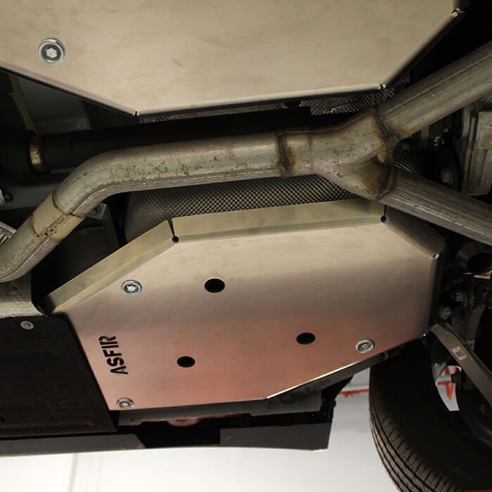 Jeep Grand Cherokee WL Fuel Tank Bash Plate