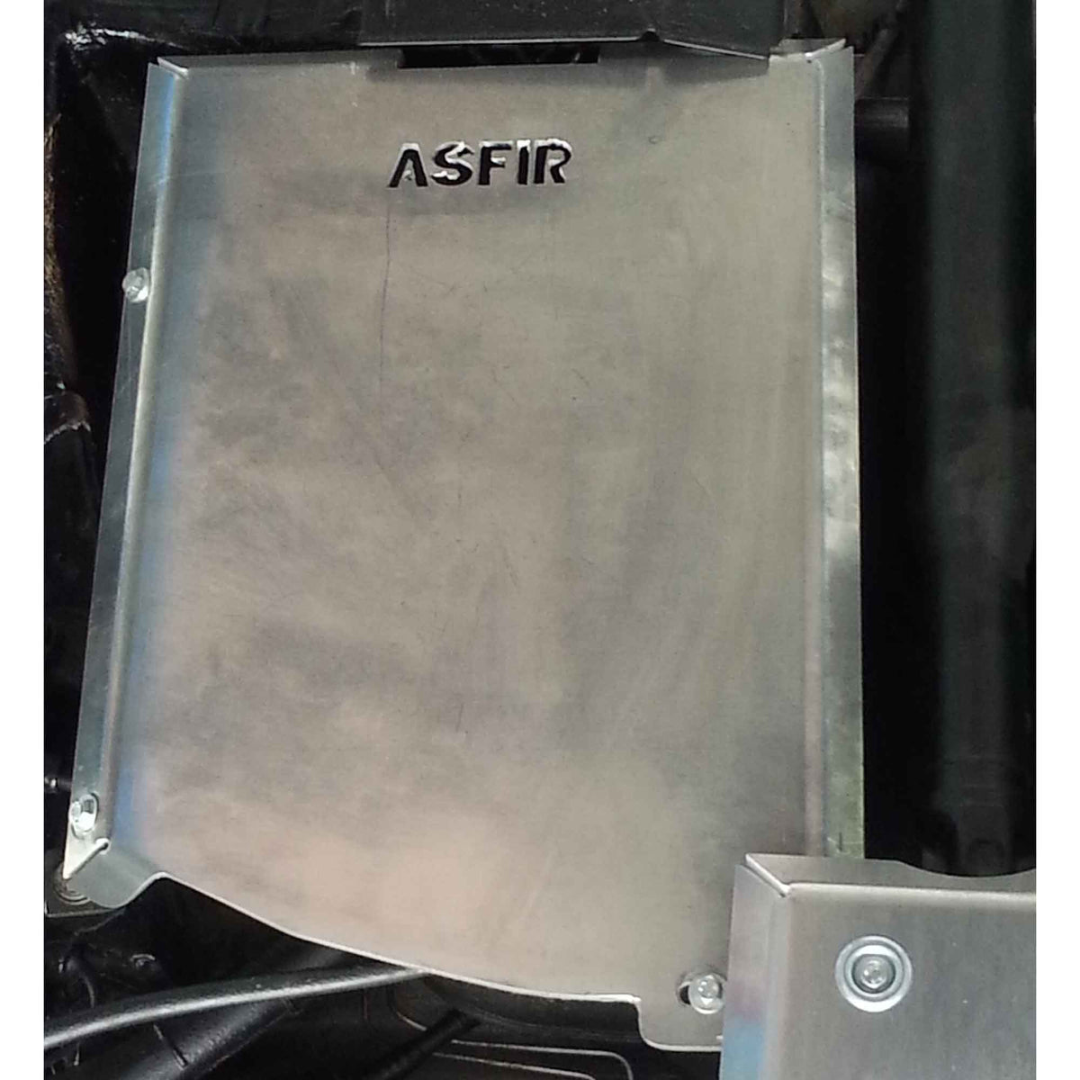 Dacia Duster | Fuel Tank Bash Plate
