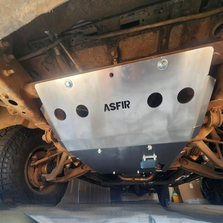 Chevrolet Silverado/Suburban 2500 HD & GMC Sierra 2500 HD Front Bash Plate